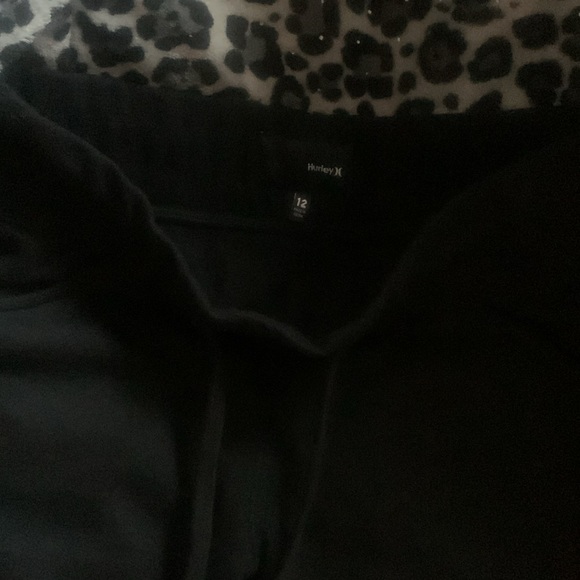 Hurley sweats - Picture 3 of 4